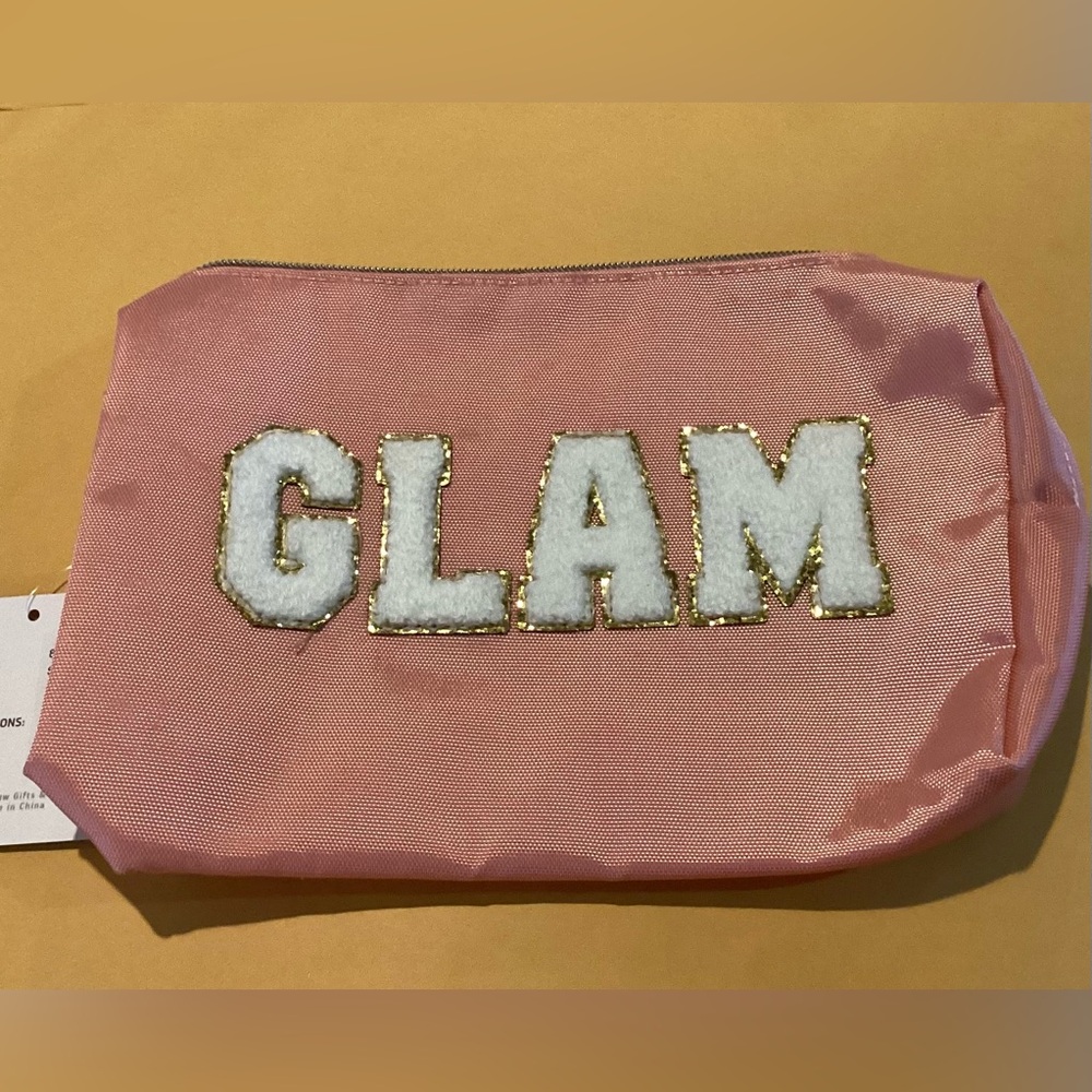 NWT- GLAM Cosmetic Pouch